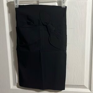 Seductions Black Fabric Detail